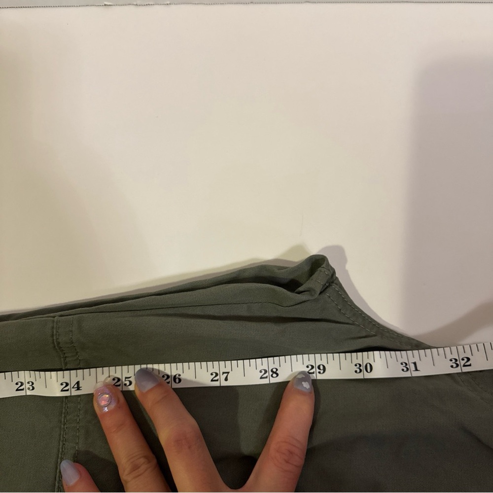 NWOT Abercrombie & Fitch Women’s Relaxed Army Green Cargo Pants 25/0R - Picture 9 of 10